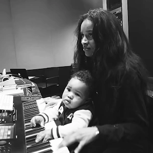 список лучших песен про маму